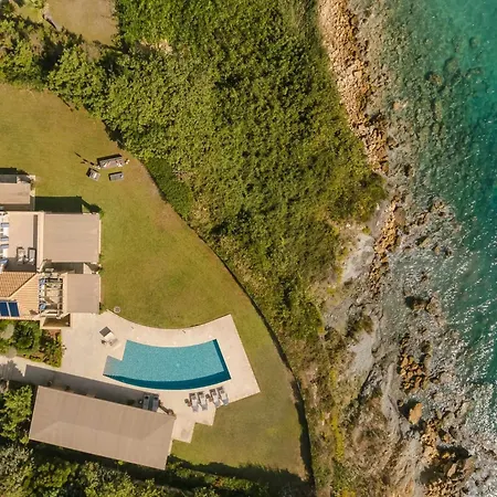 فيلة Eternity, Ai Helis Kefalonia *